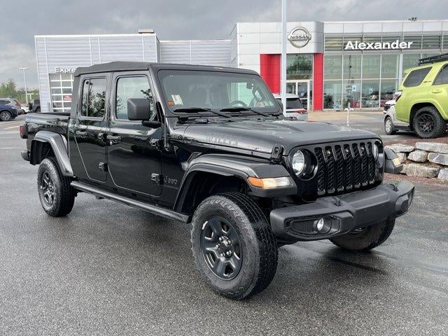 2021 Jeep Gladiator Willys 4x4 in Black Clearcoat — front three-quarter view