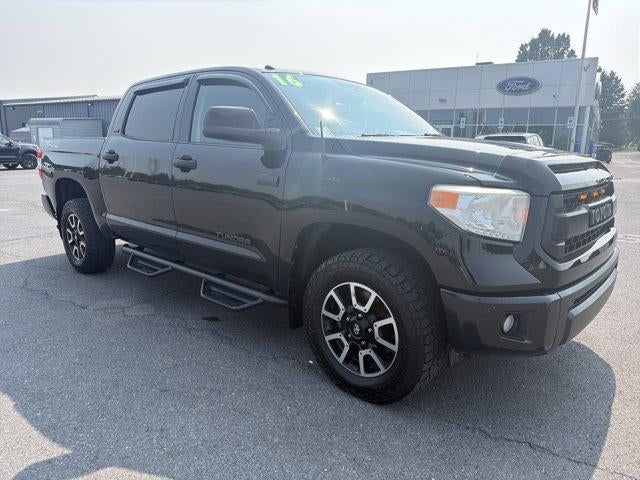 2016 Toyota Tundra 4WD Truck